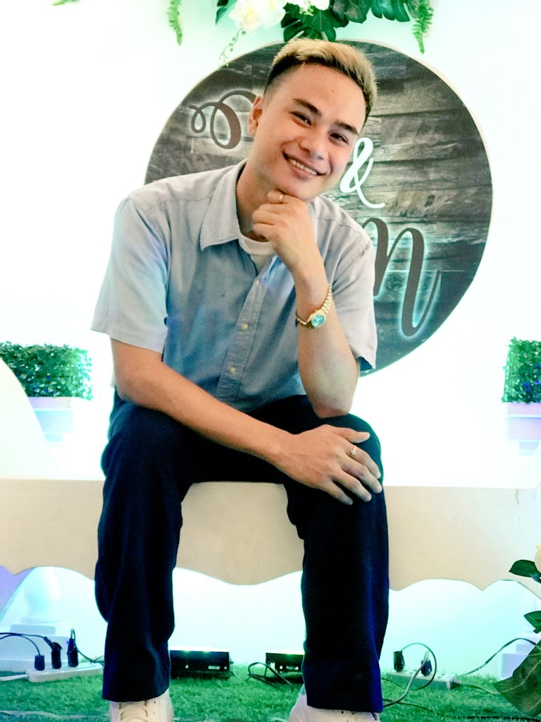 MaxLim09's tweet photo. Vulnerability is the essence of romance.Its the art of being uncalculated,the willingness to look foolish, the courage to say,This is me,and Im interested in U enough to show U my flaws with the hope that you may embrace me for all that I am but,more important,all that I am not. https://t.co/PFZ0j5EXTr
