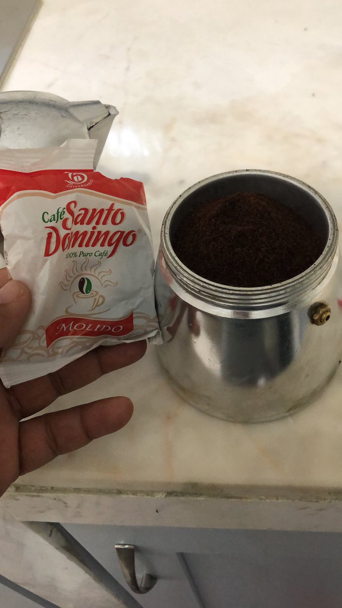 Gracias a Dios por este negrito y que me disculpen los Buteleros pero este negrito es duro. Sabrooooso.