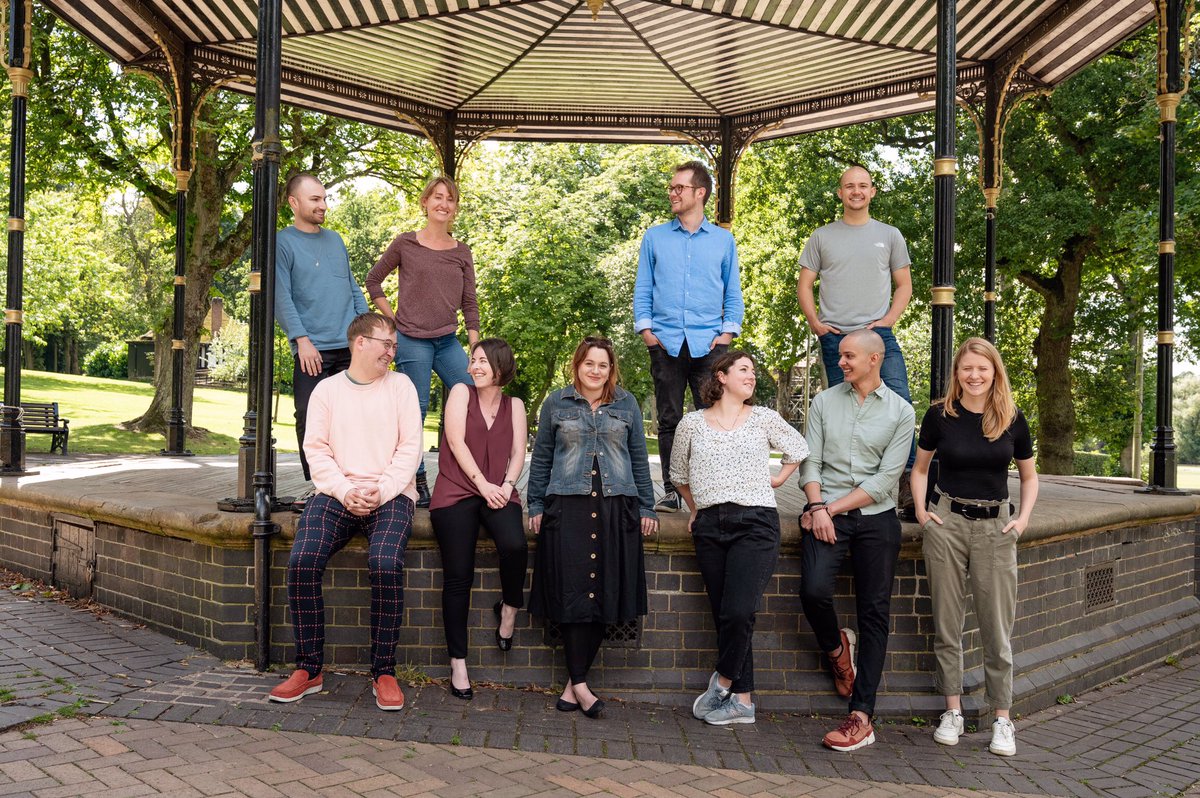 echo_vocal's tweet photo. What do you think of our new press shots, courtesy of the wonderful @SoVictoria_ ? 📷

Taken in the grounds of @mac_birmingham ! 🌿🍂

#feltcutemightdeletelater https://t.co/1ojrK199eG