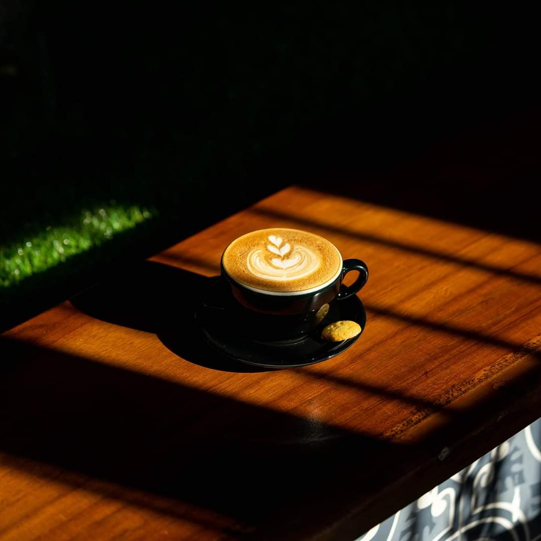 cafferium's tweet photo. Querido verano: no es un adiós, sino un hasta luego. ¡Celebra con nosotros el inicio del otoño!🍂🔱🧡
.
.
¡Con el cambio de estación, vienen novedades a #Cafferium!
#SomosCafferium #Cafeteria #mazatlan #Mexico #BienvenidoOtoño #2021 https://t.co/RXdIWhCXzn