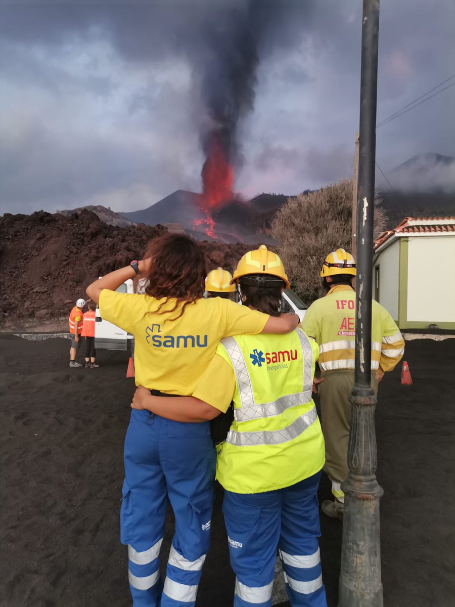 Carlos_Escalada's tweet photo. #OrgullosoDeMiEquipo
#MisiónSAMULaPalma
#Valientes #Samurais 
#FundaciónSAMU 
@grupo_samu https://t.co/QKwWejXP10