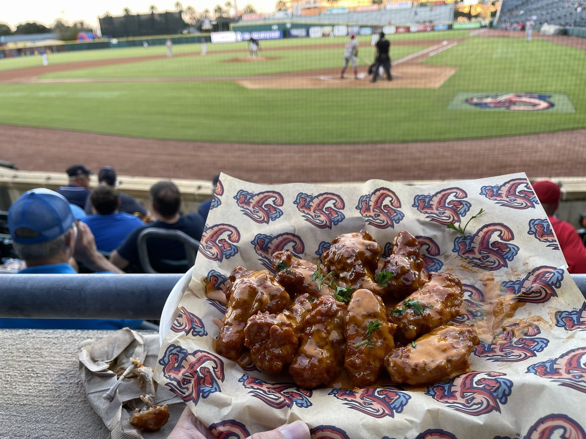 SoTexRangerman's tweet photo. Huge shout out to the #WheelHouse @JaxShrimp ! Those wings are amazing!!! #BoomBoomSauce #GoShrimp https://t.co/P8yAOHHeps