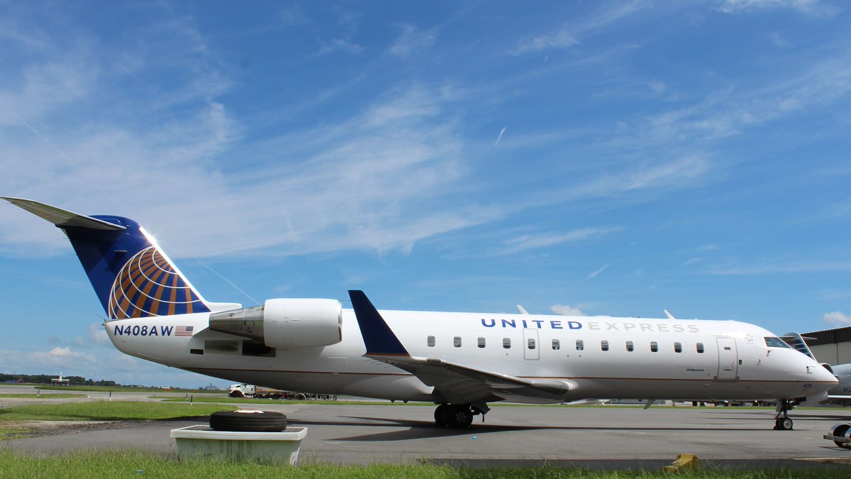 We're hiring First Officers for our bases in Chicago O'Hare, Washington Dulles, Milwaukee Mitchell, and Dayton International with a $5K sign-on bonus paid after IOE. Apply on Airline Apps or airwis.com/careers.