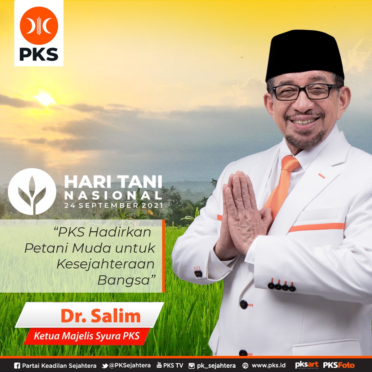 Terima kasih kepada Kaum Tani di seluruh pelosok Indonesia. Jasa &amp; pengorbanan kaum tani telah menjaga produktivitas nasional, termasuk di masa Pandemi &amp; resesi ekonomi. 
Nenek moyang kita adalah Petani, disamping Pelaut.

#PKSbelaPetani 
#PKSpelayanRakyat