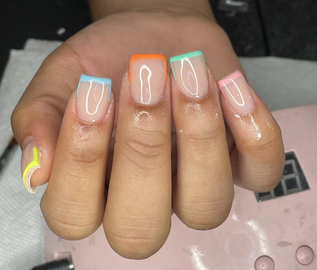 Reneellaa's tweet image. If you are looking for a nail tech or your tech is booked for homecoming… I have appointments available. Follow nailedbynella on Instagram to see more or check out the booking site nxn.as.me 
#AAMU #aamu23 #Huntsville #aamu24