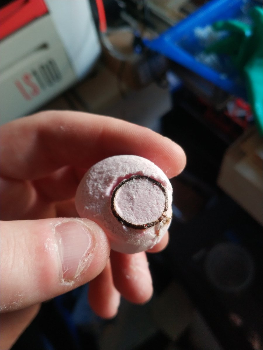 TinkersProjects's tweet image. Sooo you can engrave Marshmellows 🤣 cutting does not work too well