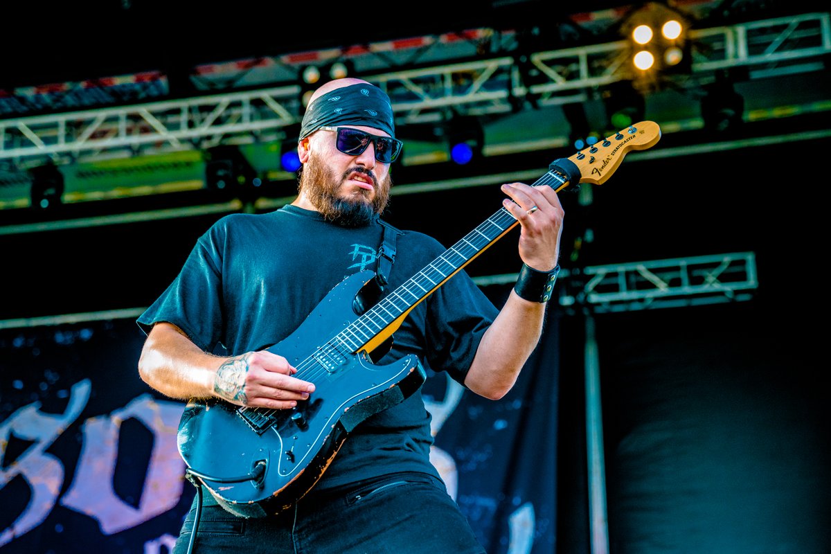 Lone Star throwdown with @SonsOfTexas and a special appearance by @JoseMangin! 🐍

📸: <a href="/T_Church/">Tyler Church</a>