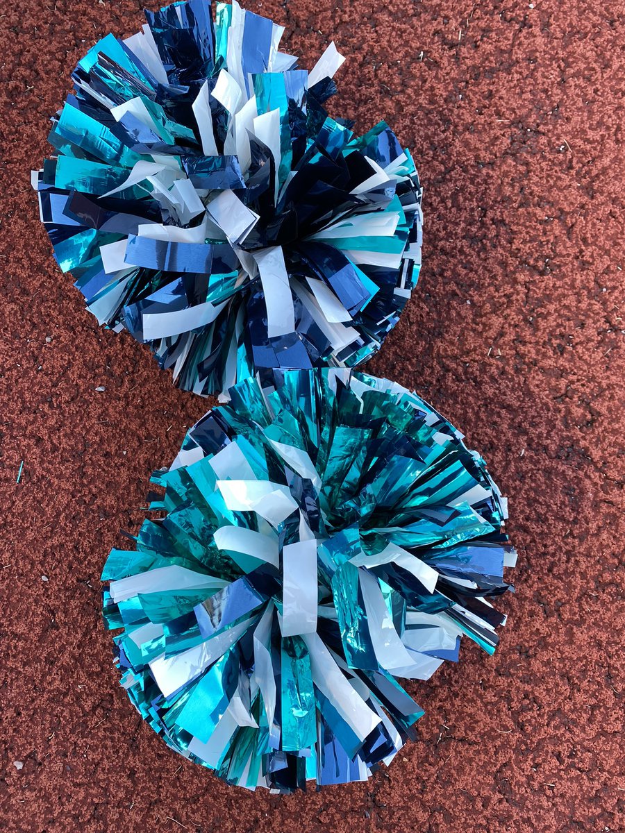 It’s Football time in RuCo! 🏈📣💙