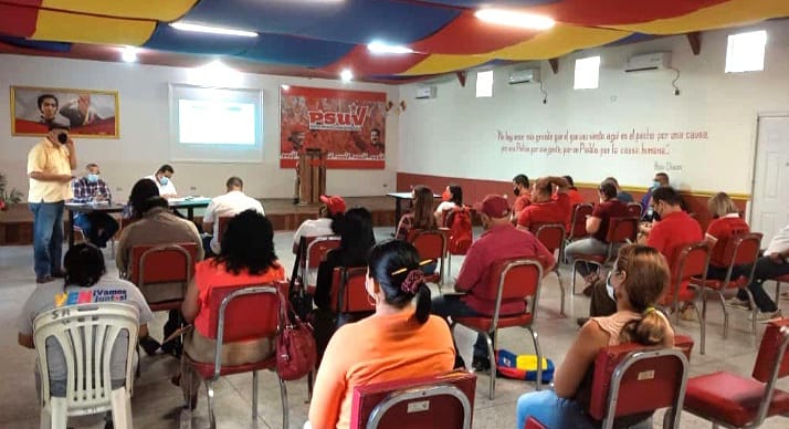 Gerardo4fPsuv's tweet photo. #23Sep Desde el Comando de Campaña Aristóbulo Istúriz, en jornada de evaluación y organización, rumbo a la victoria del pueblo.

Este #21Nov ¡Nosotros Venceremos! 

#VenezuelaDialogaPorLaPaz https://t.co/cH91iHmrfU
