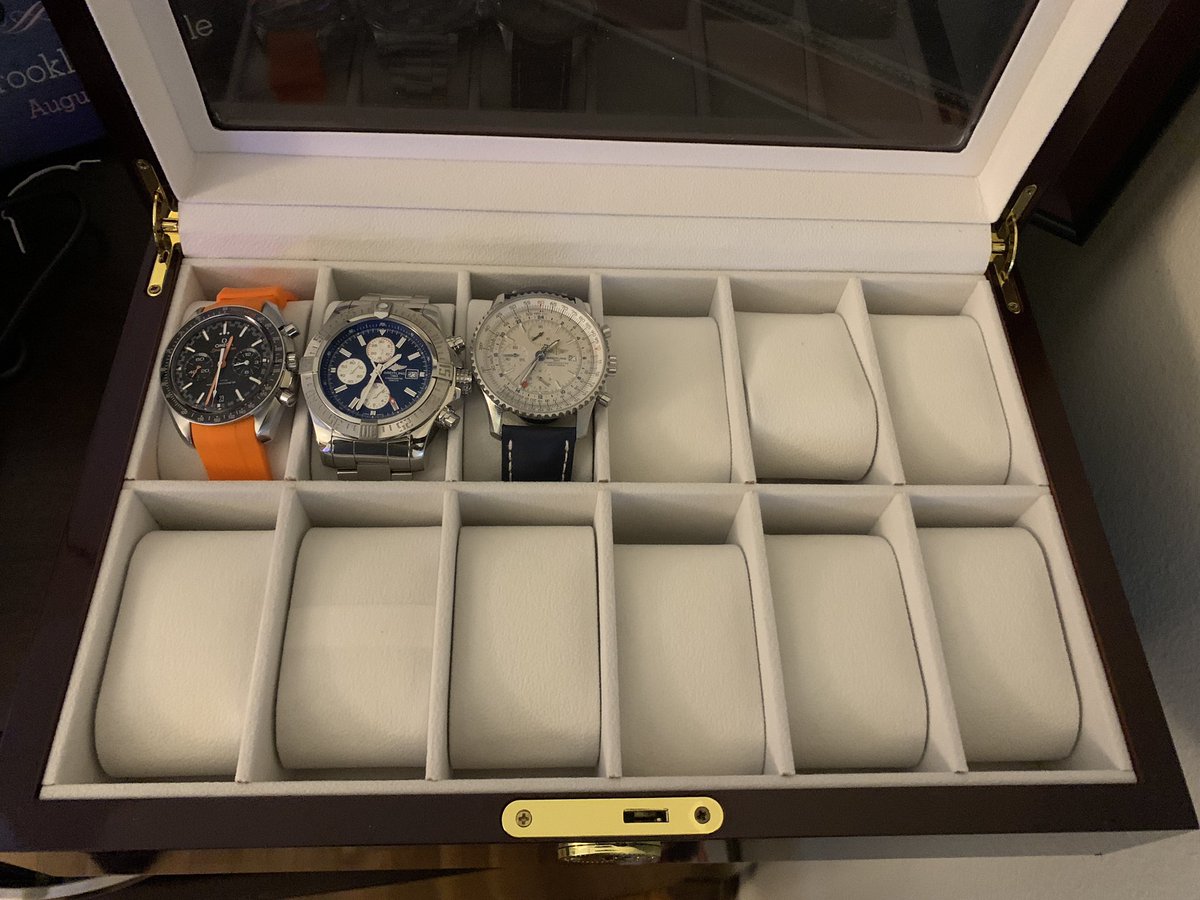 DiscerningTime's tweet photo. The beginning of the journey. $100K on the way! @omegawatches @Breitling #watch #watchsnob #watchtrader #watchesofinstagram #watchlover #watchcollector https://t.co/fFqPZL6D8T