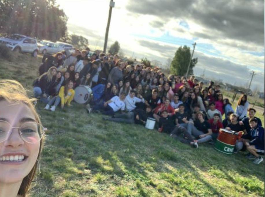 COMUNICADO MUNICIPAAL!!!
EL INTENDENTE DE ADOLFO GONZALES CHAVES AGRADECE A LA ESCUELA INMACULADA POR AYUDAR CON LA VACUNACIÓN...
YA QUE EN 30 MINUTOS LOGRARON VACUNAR A TODO EL COLEGIO NACIONAAL...