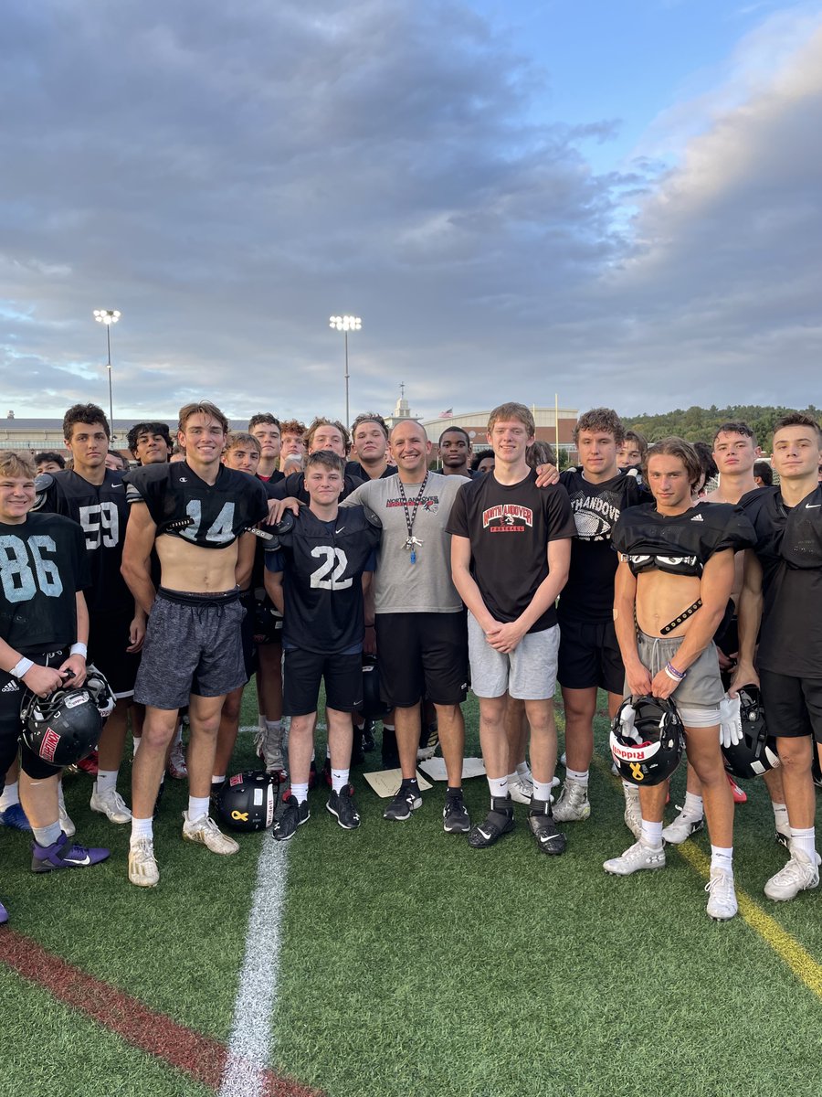 Dubzinski79's tweet photo. Hat's off to this week's "Scout Team" Players of the Week. JR @Kevin_Mac4 who has been with this program since his water boy days in Middle School. Also, an unbelievable week for SOPH Jake O'Neil  Both guys always embrace the WE>ME mindset.  
@NAfootball21 https://t.co/KHbm3kG7pI