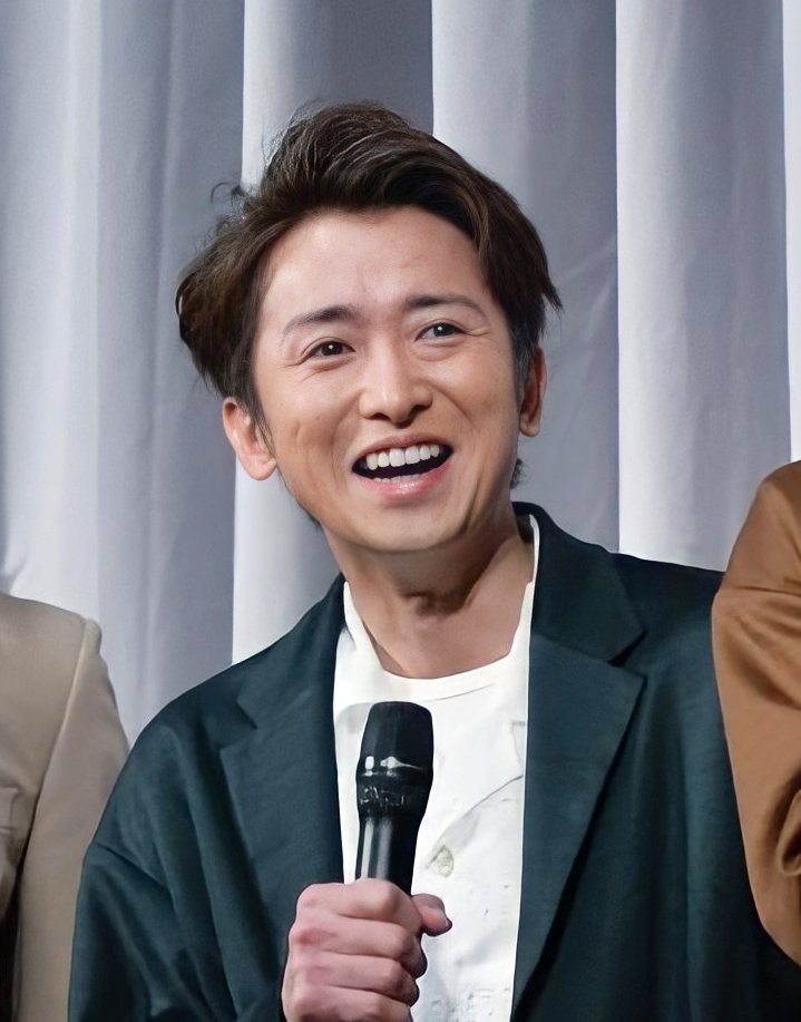 Happy fridayyy! May your day be as bright and beautiful as Ohno's