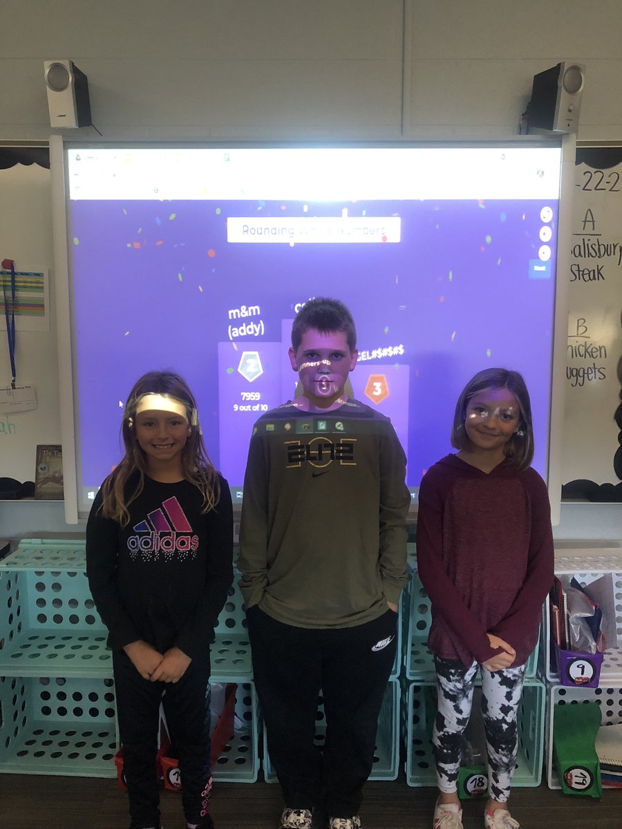 MrsWachholder's tweet photo. We had some fun today in fourth grade today reviewing rounding with @GetKahoot #wcsflight #friendsinfourth @WCSWarhawks @Reed_Reads009 @hanuhen https://t.co/drzRGbTzGA