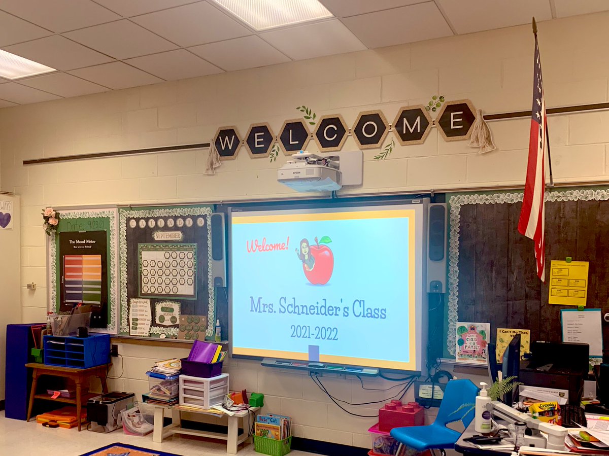 A wonderful Back to School Night shared with parents of my amazing students ☺️ 
@TisdaleSchool