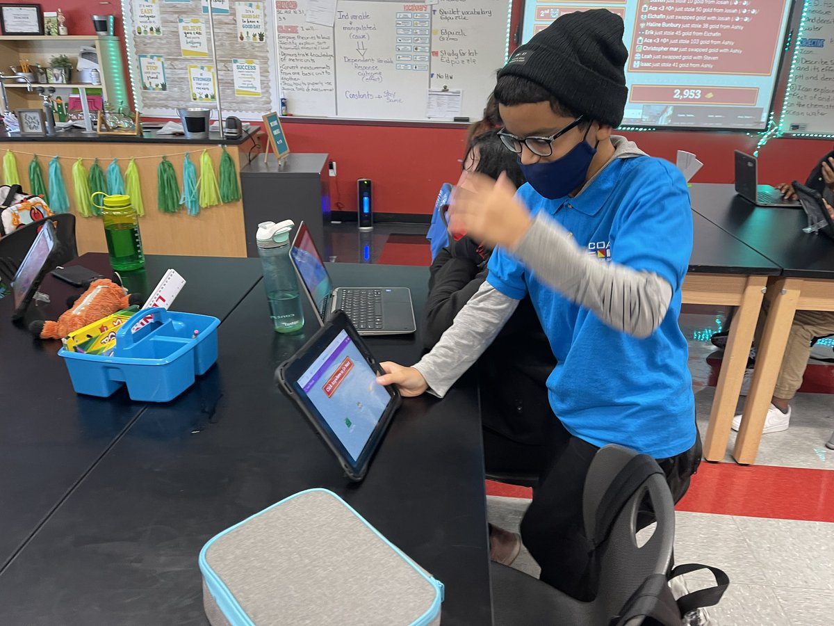 Maxscience334's tweet photo. The competition got heated today as we reviewed for our test using @playblooket Thank you @dpvils for our iPads. They make learning so much fun. @CutlerBayMiddle https://t.co/PMHR1k9MnH