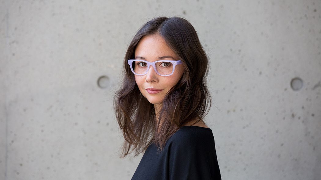 It's a new wave of the space age, and we're here for it. Get dressed for Mars in metallic, minimalistic frames. Jump ahead on AW21/22 trends here: clearly.com.au/thelook/eyewea…