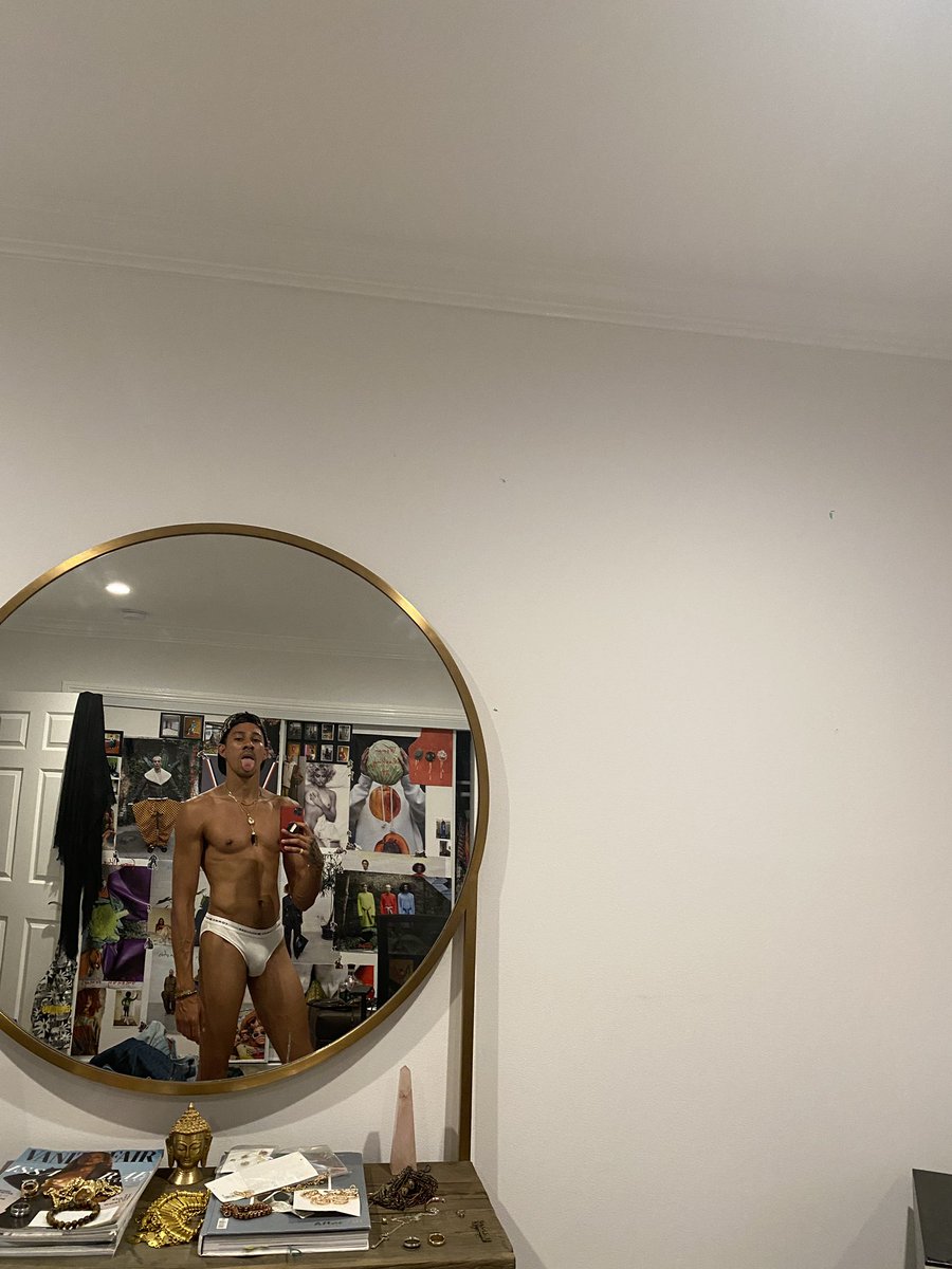 KeiynanLonsdale's tweet photo. Thinkin of sharing more of my messy hot boy self on Twitter because reality https://t.co/aTmRD8oMjc
