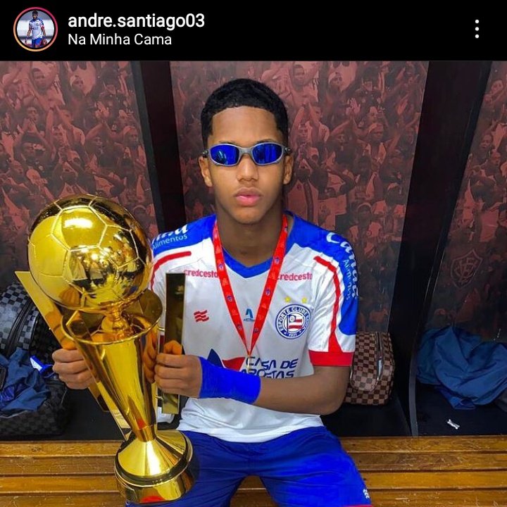 g4briel_d0vale5's tweet photo. amo minha base🇱🇺🏆 #bavice #BBMP https://t.co/Ha4tErAjIW