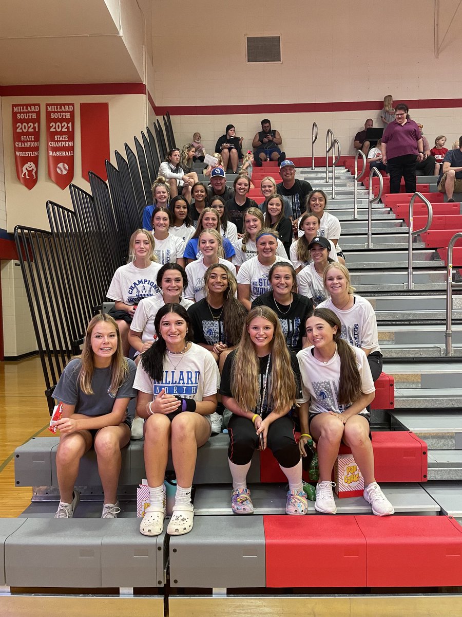 MillardNorthSB's tweet photo. Supporting ⁦@MNVVolleyball⁩ tonight vs Millard South! Go Mustangs! https://t.co/2V92kvatMA