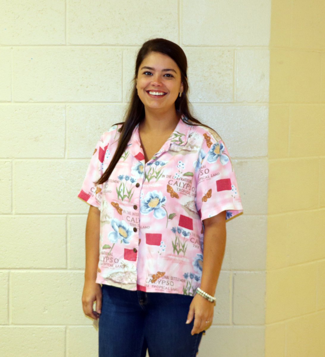 PelionPanthers's tweet photo. Hawaiian Day fun fact: Our very own Mrs. Zeaser was born in Hawaii! We hope everyone enjoyed seeing all the mermaids and spirit of aloha around campus today!
#PelionHomecoming #PelionHoCo2021 #Homecoming2021 #PelionPride #aloha🌺 https://t.co/80wLcCgqO3