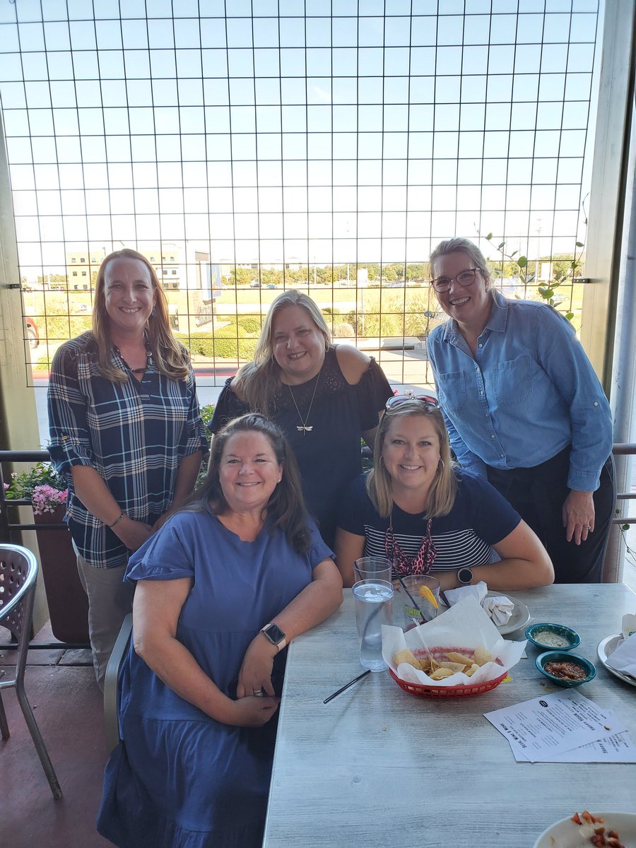 itsmeDarbyT's tweet photo. Celebrated a huge accomplishment tonight with the #1LISD Tx Reading Academy pilot group.❤ This isn't all of us but we survived, we finished and we are supporting our colleagues who are where we were one year ago, today! @laureldunnLISD @ShaunaAllen77 @mixon_tracey @TurnerKaren https://t.co/LwLZ3ylnWG