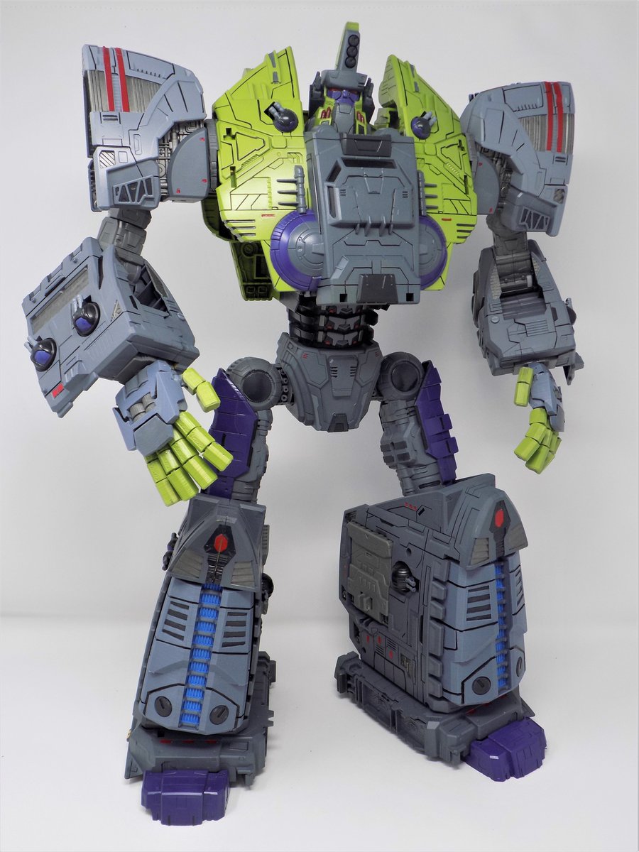 ChromeTyranno's tweet image. "WFC-Kingdom:  Titan Class Tidal Wave"
With new 3D printed parts designed by @Sam_Makes_Toys 
Paintwork and general assembly by yours truly. 
(Retweets appreciated as always)