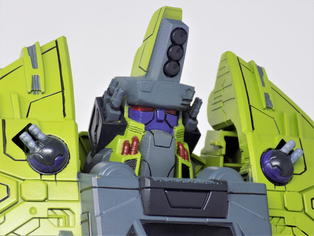 ChromeTyranno's tweet image. "WFC-Kingdom:  Titan Class Tidal Wave"
With new 3D printed parts designed by @Sam_Makes_Toys 
Paintwork and general assembly by yours truly. 
(Retweets appreciated as always)