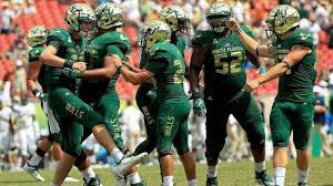 KeyronCrawford3's tweet photo. After a Great conversation with Coach Bowers I’m blessed to receive my first D1 offer from The University of south Florida @jsperos @MikeMGiglio @DaQuanBowers91 @johnvarlas @Football_BCS @_KhariThompson https://t.co/o0M0g2iaJD