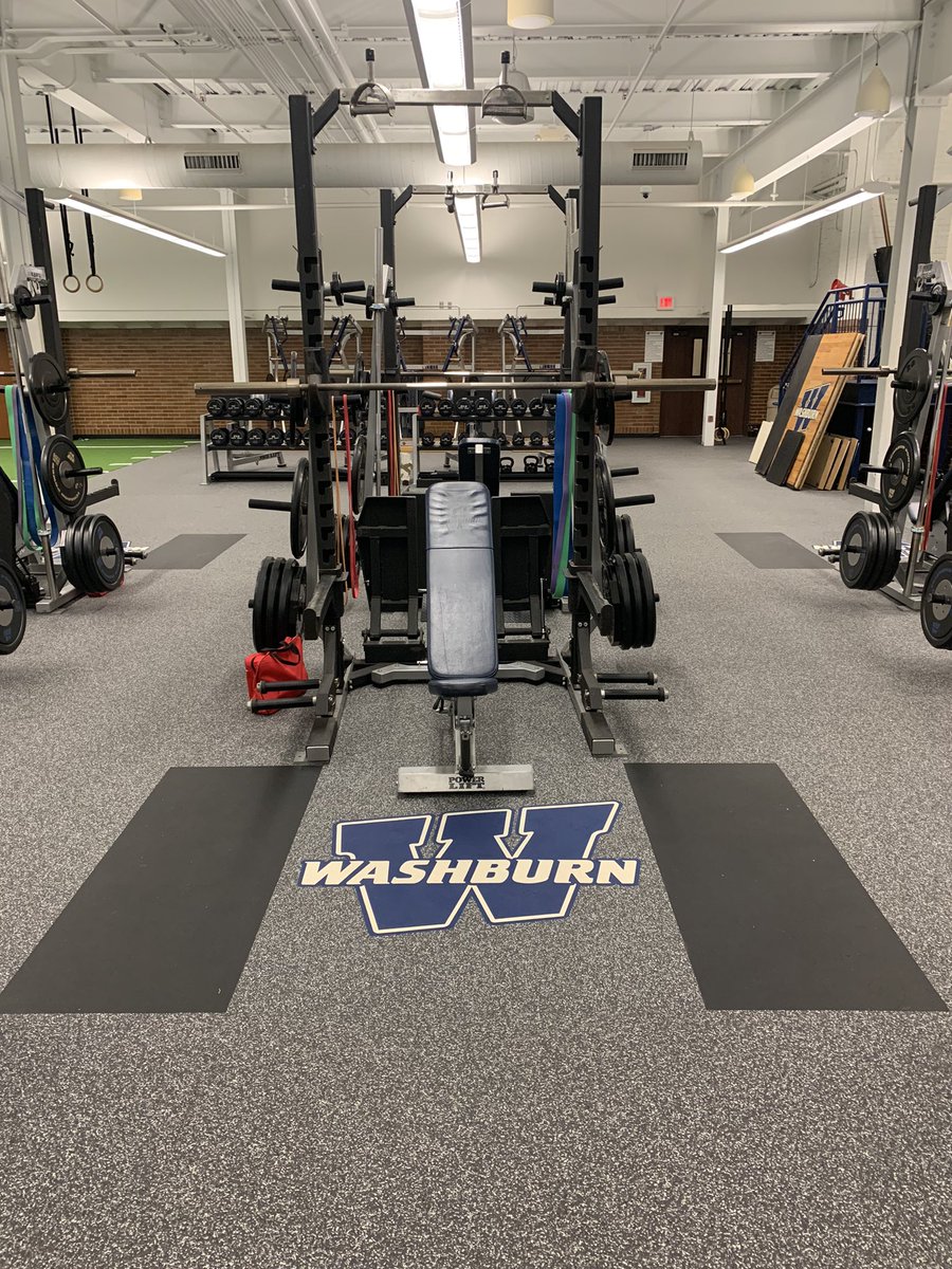 IchabodFTBL's tweet photo. Weightroom renovation complete! Another incredible addition to the best facilities in @NCAADII! #GoBods 🎩🏈 https://t.co/NfihCKKyfe