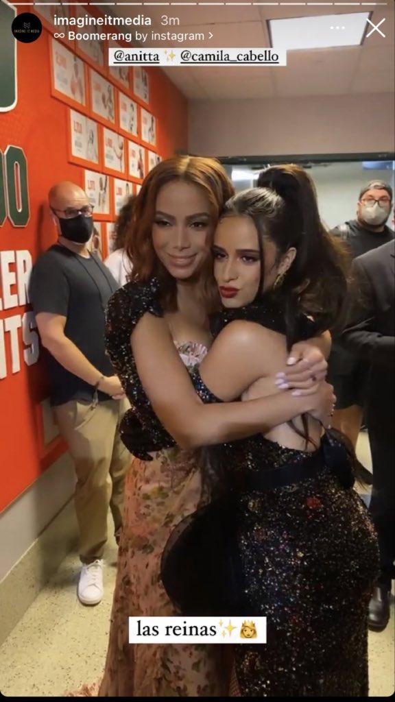 tracklist's tweet photo. Anitta e Camila Cabello juntinhas no red carpet do Billboard Latin Music Awards! https://t.co/J8VcxIfzRB