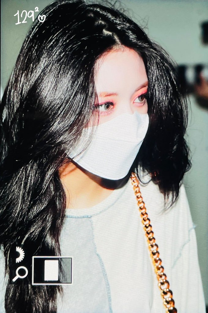 210924 뮤직뱅크 중간퇴근 프리뷰

#있지            #ITZY         
#유나            #신유나 #YUNA            
<a href="/ITZYofficial/">ITZY</a>