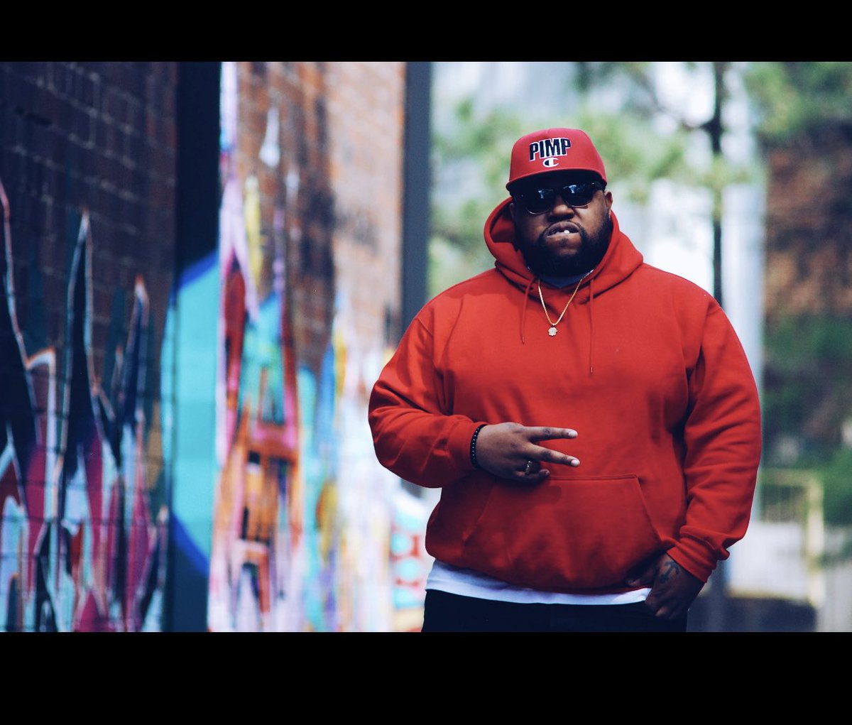 TeamBIGSANT's tweet photo. Don’t let the day go by and not show love to the #MFXOG @BIGSANT on his birthday… https://t.co/mjTmDrSGFy