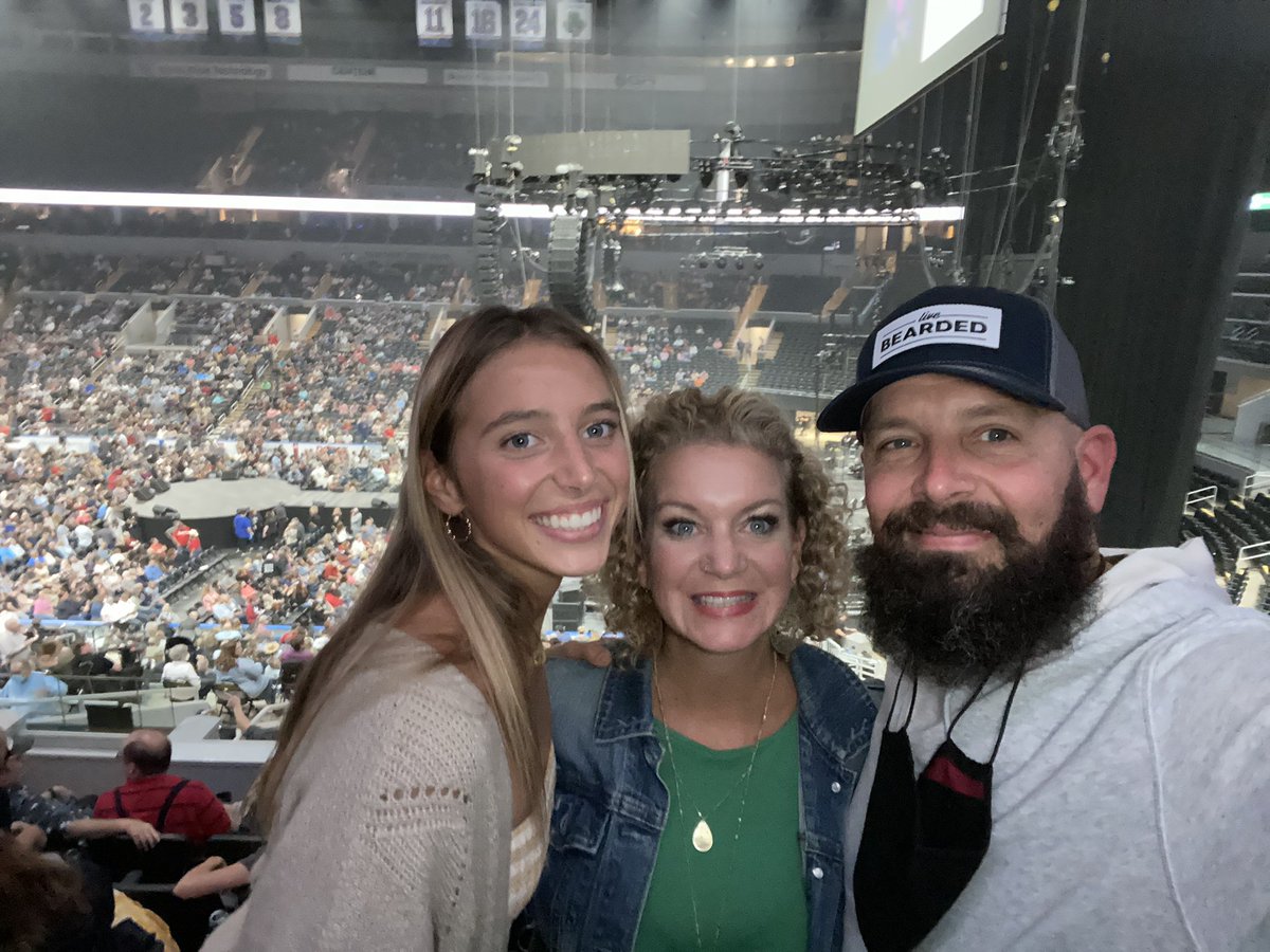 Pgv916's tweet image. #bsstlouis with my ladies!