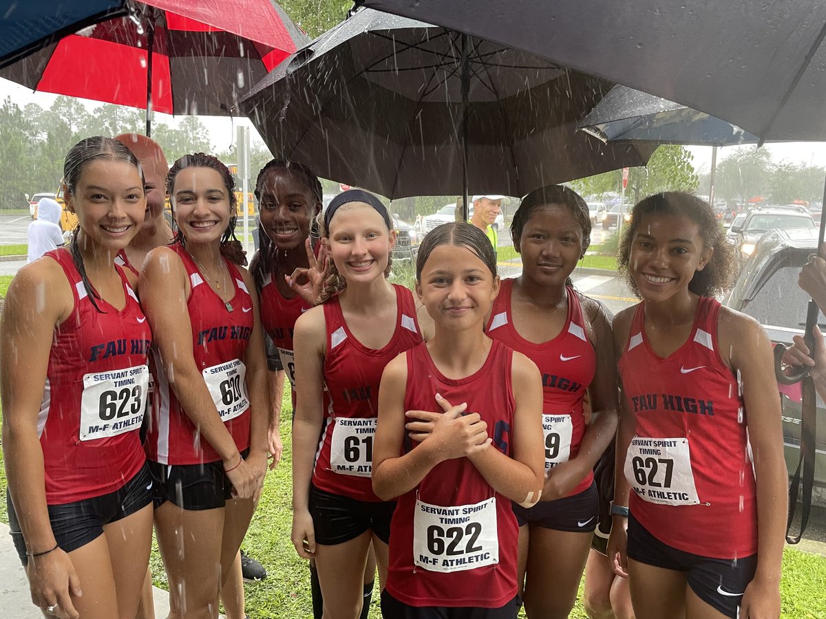 fauhigh_xctf's tweet image. Successful Meet in the Rain! 4 Medals! 6 PRs 4 SBs! Preparing for post season!