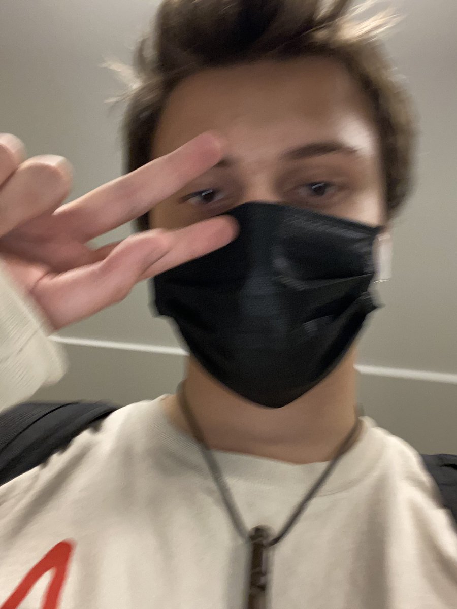 nøah tweet media