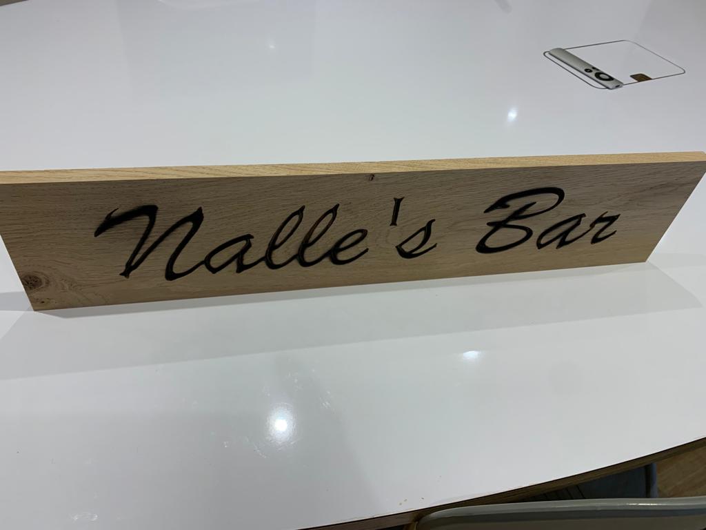 MastersVehicles's tweet photo. #carving and scorching a bespoke sign for a garden #bar
Masters CNC ⇢ 01732 740370 or https://t.co/qgGsy7fYPM
#cnc #masterscnc https://t.co/ZEugkiG7fH