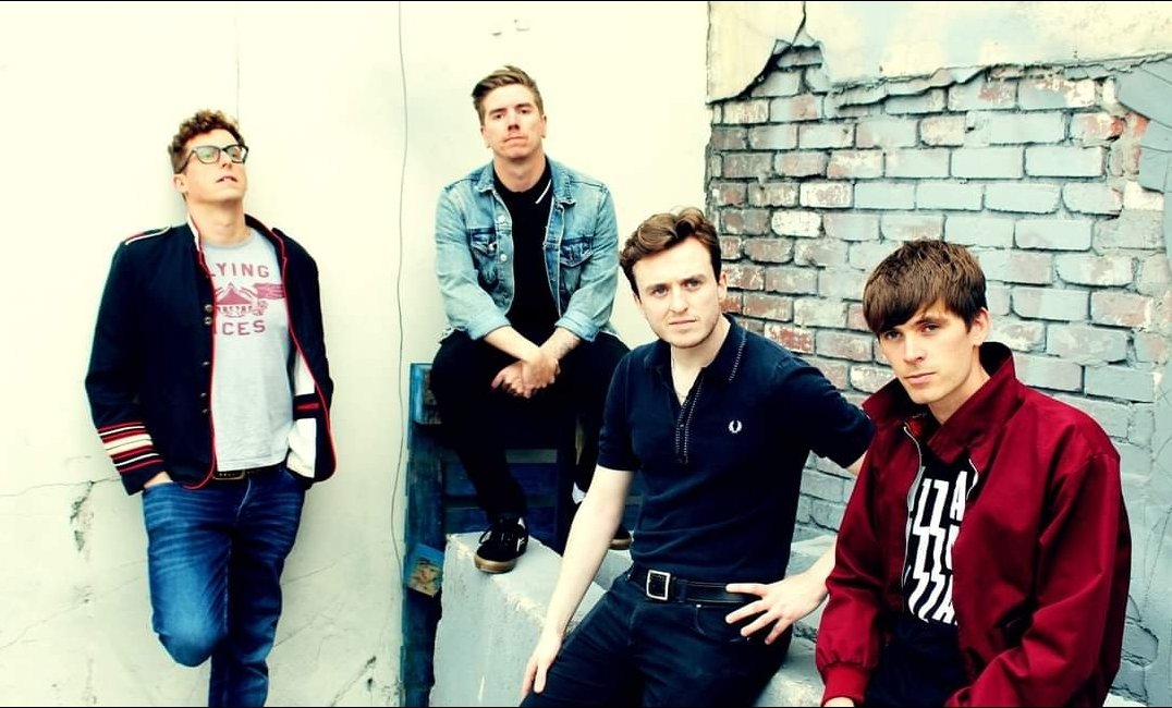 WelshRocky_1983's tweet photo. #Eurekas 💡
They've made you look. They've made you stare💥 Now give this Newportonian 4 piece a follow @EurekasBand 🎙🎶
#WelshRocky are giving these lads an unprecedented 5 chilli rating 🌶🌶🌶🌶🌶
Watch out 🧨💥
#Eurekasband 🎸🥁
#portandproud🟠⚫
#NewportsRocky 🥊🏴 https://t.co/qkspmmAaAe