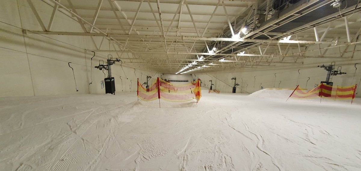 MarkMcC1000's tweet image. Finishing up a large channel survey in South Yorkshire this week. More phosphate samples collected to support @StormGeomatics build a picture of pollution across the UK. Couldn't resist some time on the slopes in the evening too! #flooding #fakesnow #surveying