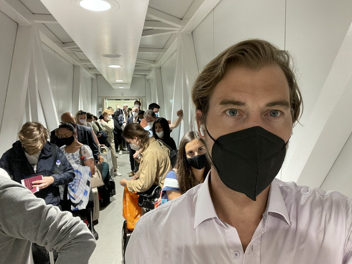 Again and again falling into the trap of flying <a href="/Ryanair/">Ryanair</a> - a company caring zero about the health of its passengers. Turned around after being stuck in the hot #covid hell for a few min. Rest of passengers had to wait for almost 20 min. #risdicous