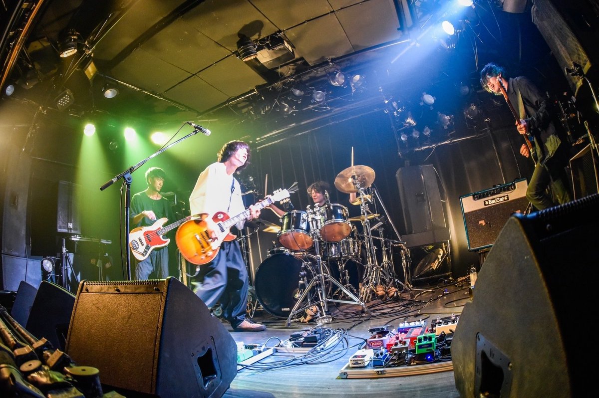SequAl_band's tweet photo. 昨晩はアバランチpresents『情動シンポジウム』お越し頂いた皆様ありがとうございました！

セットリストは

1.イータ・カリーナ
2.この世界の全てが君のついた嘘でも
3.俺じゃなくても
4.境界線
5.五月になるまえに
6.アネモネ
7.ジャックとペグ

でした！
また関西行きます！

photo by @hub05 https://t.co/oXhwFGY5zP