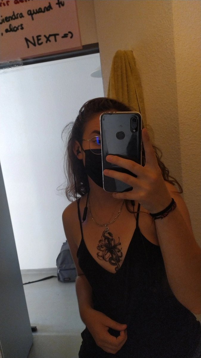 cnschblsb's tweet photo. Admirez mon PREMIER TATOUAGE, MON PROJET DEPUIS 3 ANS https://t.co/Y2OXX7fBYy