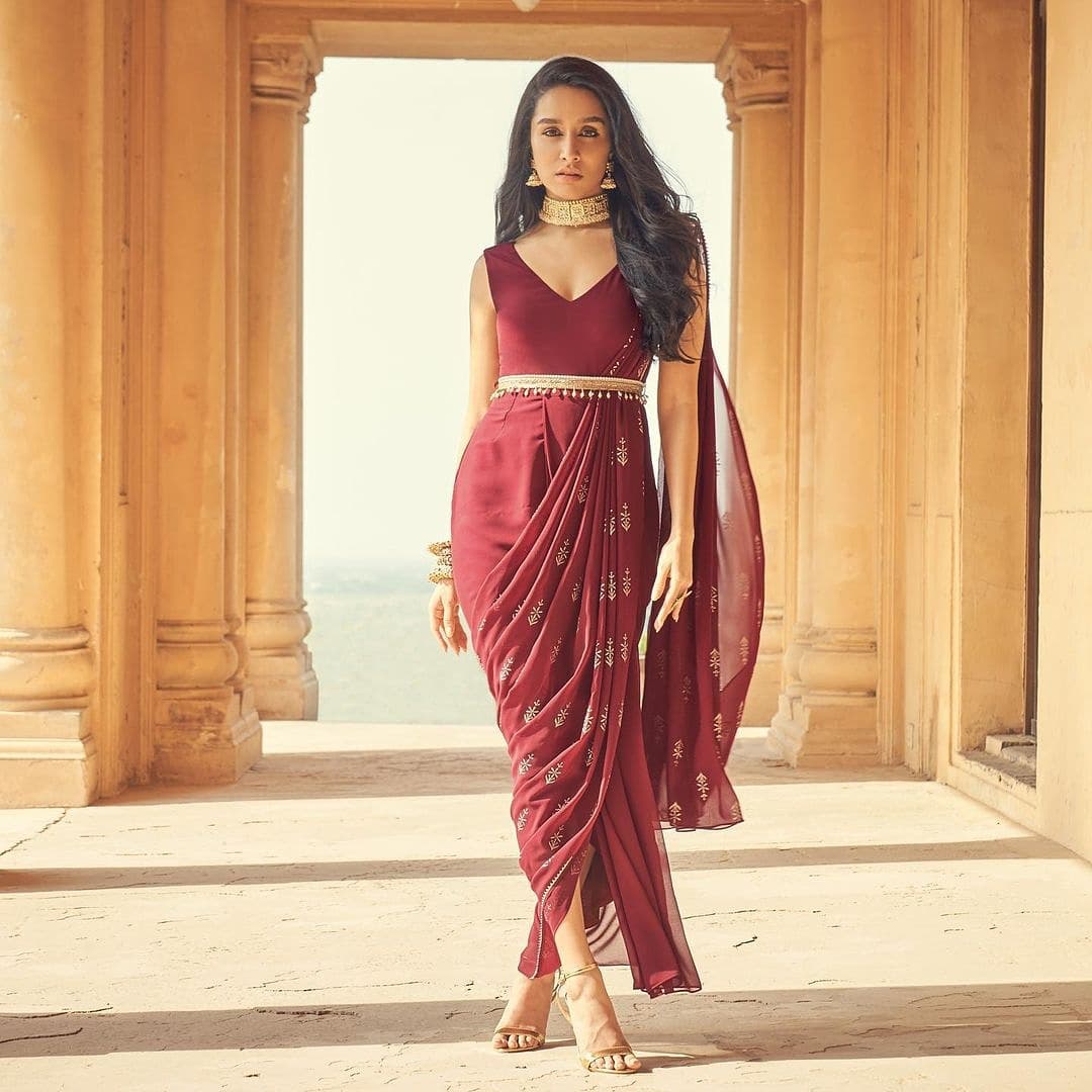ibollywoodcity's tweet photo. Shraddha Kapoor Redefines Fashion With This Classy Ethnic Dress
#ShraddhaKapoor #Shraddha #actress #actressgallery #bollywoodhot #bollywoodactress @ShraddhaKapoor https://t.co/fyh1a54Y0P