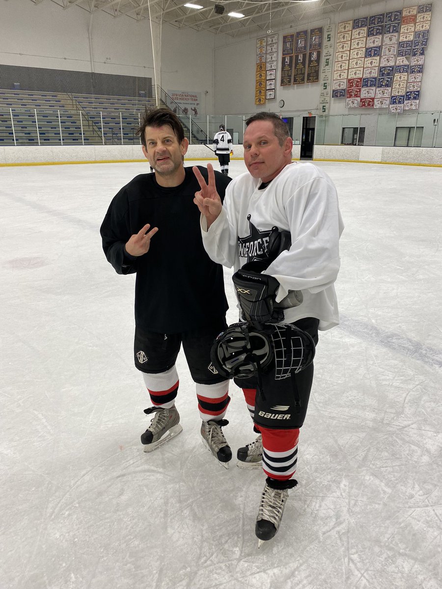 PeteCaragher's tweet photo. Happy Friday! Thursday night #icehockey my homie T bone and I grinding and #workinglikeadogs out there. #SPC #schillerparkcrew #bossline https://t.co/bt6n0xu1vz