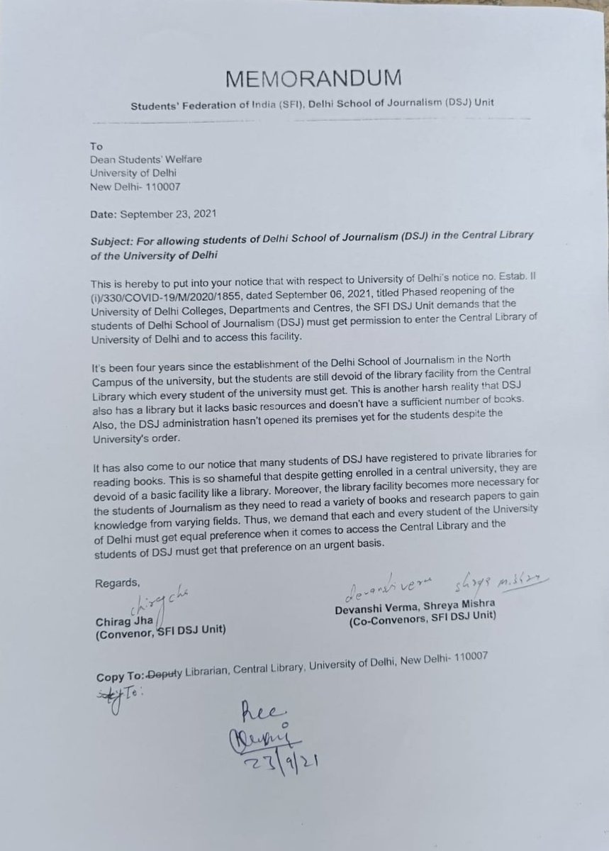 sfiduspeaks's tweet photo. SFI Delhi School of Journalism (DSJ) Unit Submitted Memorandum to the DSW, DU for Reopening of Campus Immediately!

SFI delegation also met DSW along with the Librarian for permitting the students of DSJ the in Central Library!

#ReOpenCampus 
#EducationWithoutExclusion https://t.co/MsfAZHT6W6