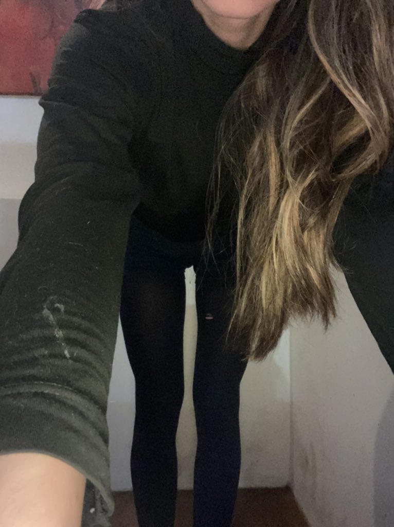 linan0rexic's tweet photo. tw // legs check // bodycheck
.
.
.
. 
necesito piernas flacas ya https://t.co/9yDu0wOvBI