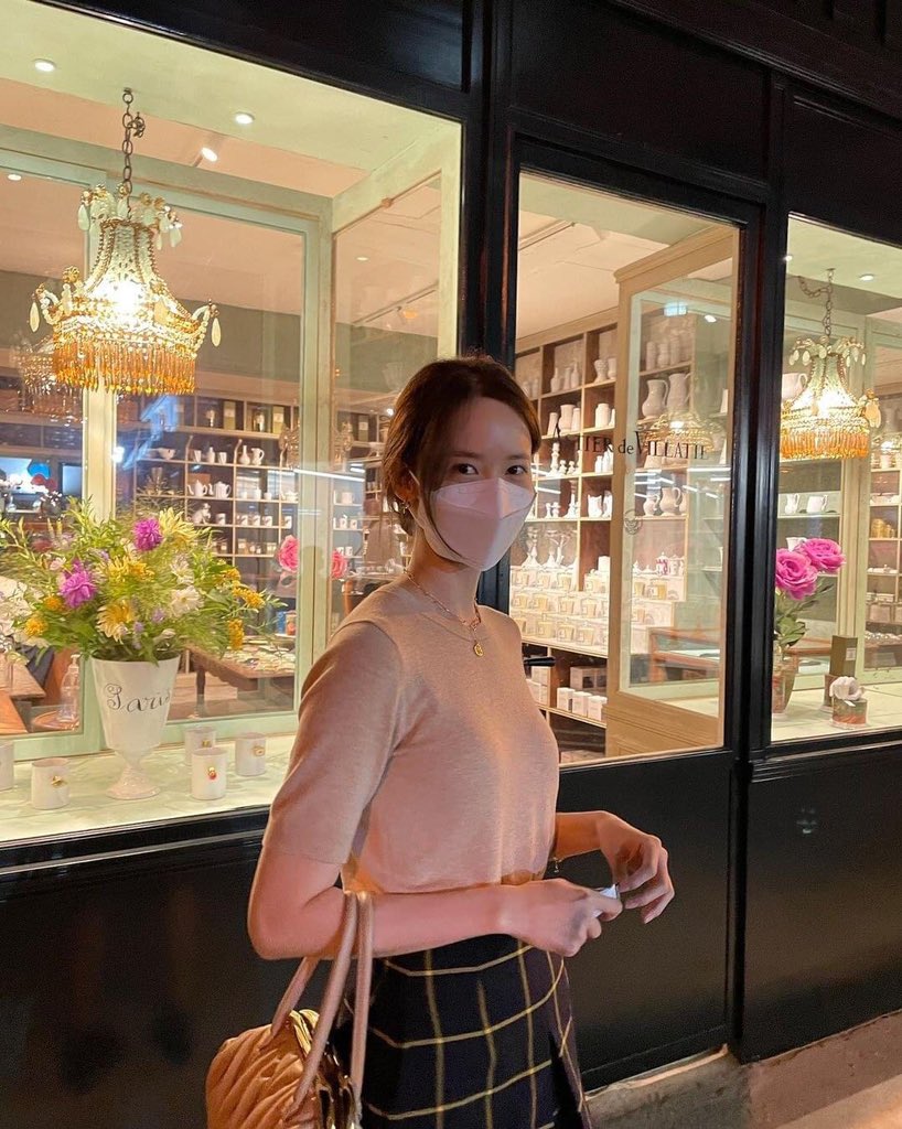 Malis59515452's tweet photo. Yoona: "Feels like I’m back in Paris" 22/09/2021
-
#yoona #snsd #girlsgeneration #gg #imyoona #limyoona #astierdevillatte #yoona_lim @yoonaddict @yoona #yoonaddict #yoonaislove https://t.co/BGDGm4iObg