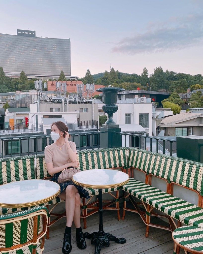 Malis59515452's tweet photo. Yoona: "Feels like I’m back in Paris" 22/09/2021
-
#yoona #snsd #girlsgeneration #gg #imyoona #limyoona #astierdevillatte #yoona_lim @yoonaddict @yoona #yoonaddict #yoonaislove https://t.co/BGDGm4iObg