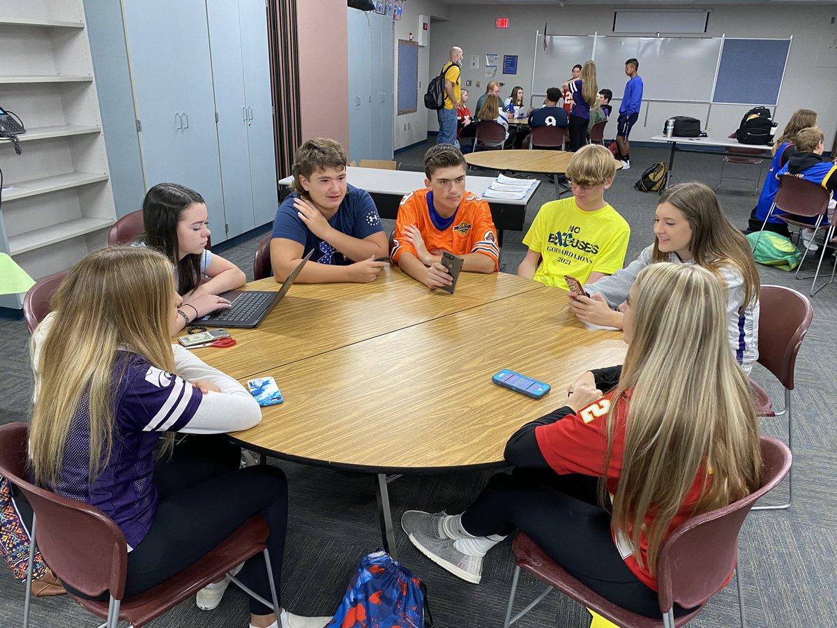 StuCo class meetings: busy signing birthday cards 🎂 and planning events! <a href="/usd265_ghs/">USD265_GoddardHS</a>