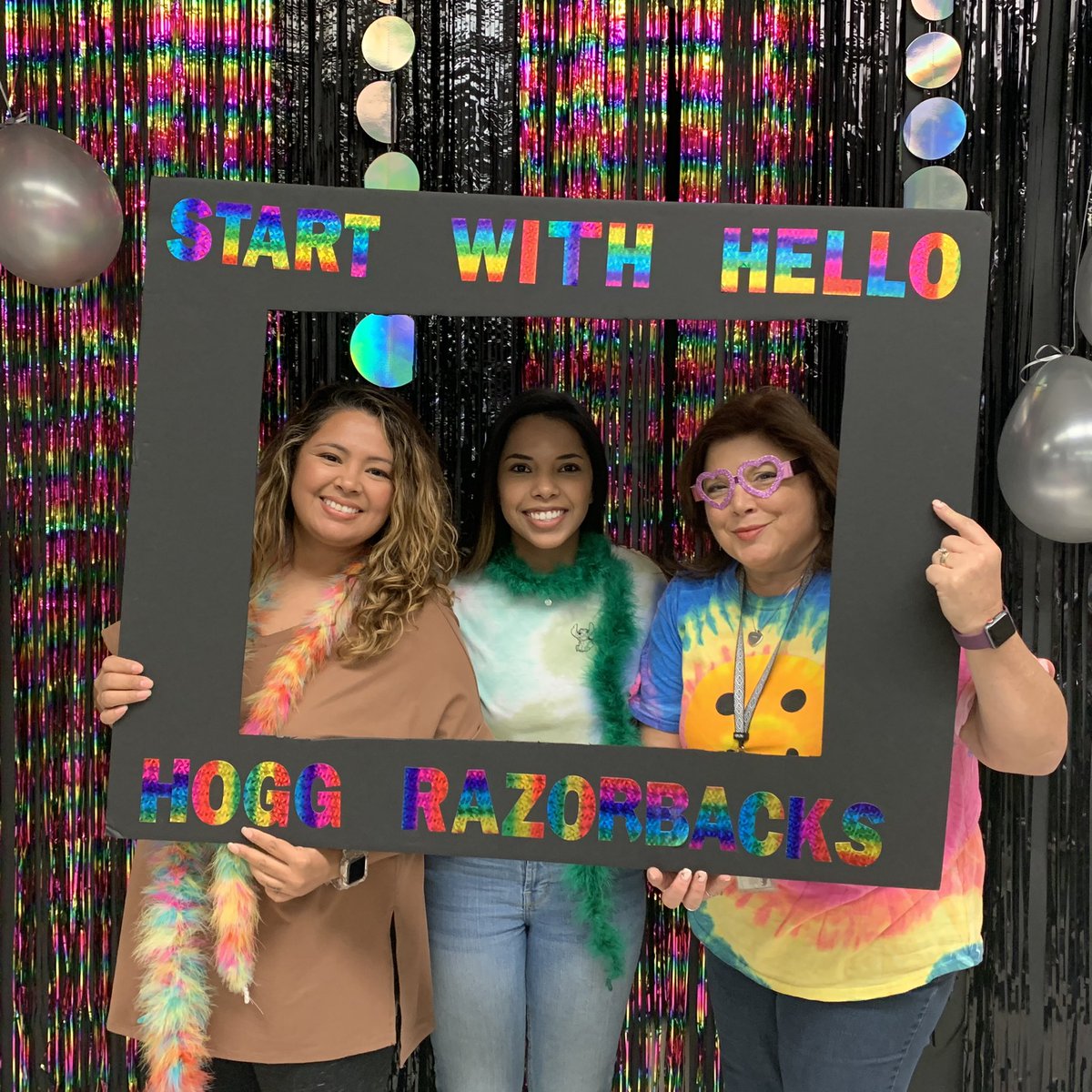 Razorback Nation is still going strong- Day 4 of #StartWithHelloWeek  We mixed it up with Tie Dye, made new friends and had way too much fun with the photo booth! <a href="/HoggTylerISD/">Hogg Middle School</a>